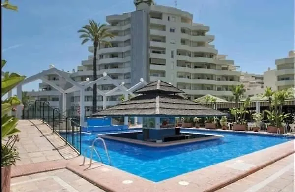 Apartamento Benalbeach, estudio en primera línea de playa Benalmádena